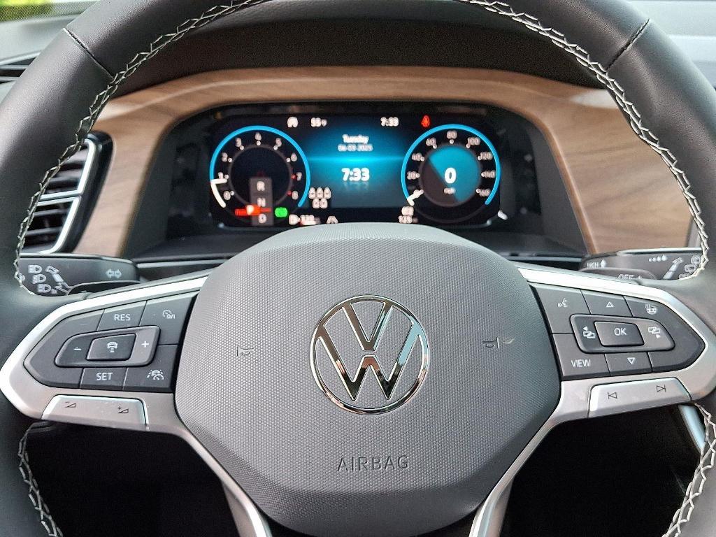 new 2025 Volkswagen Atlas car, priced at $47,527