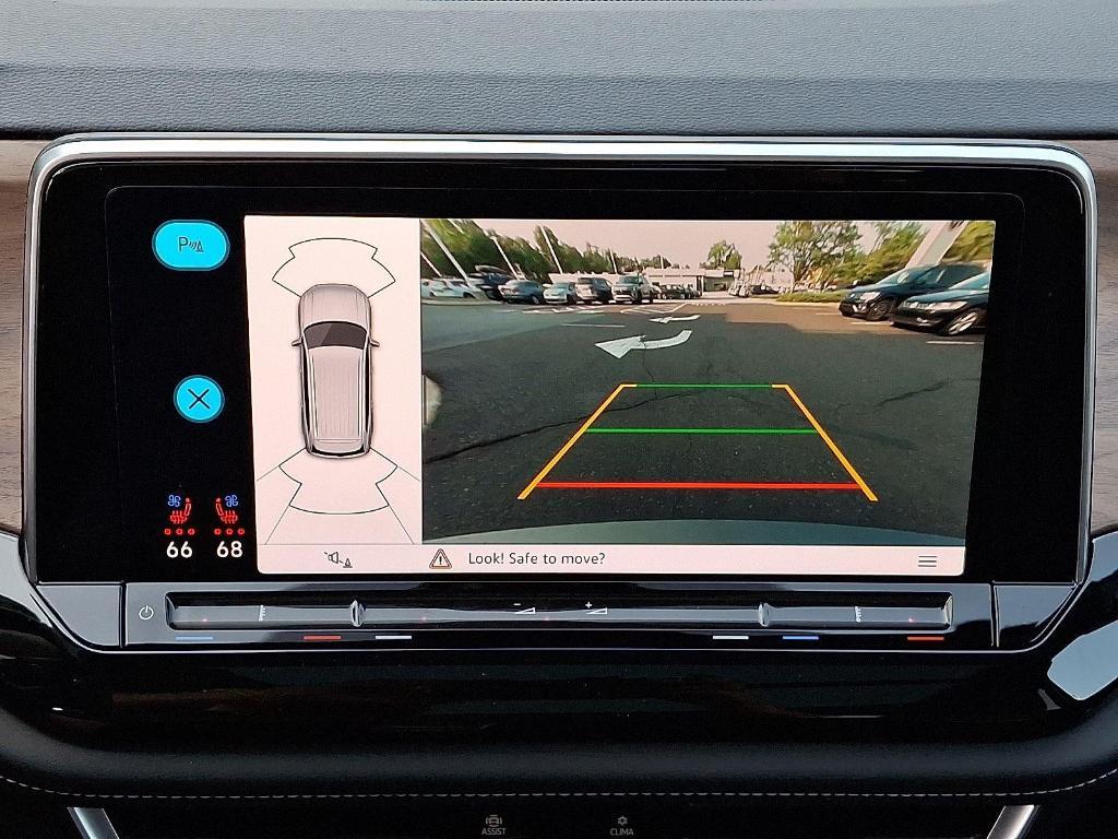 new 2025 Volkswagen Atlas car, priced at $47,527
