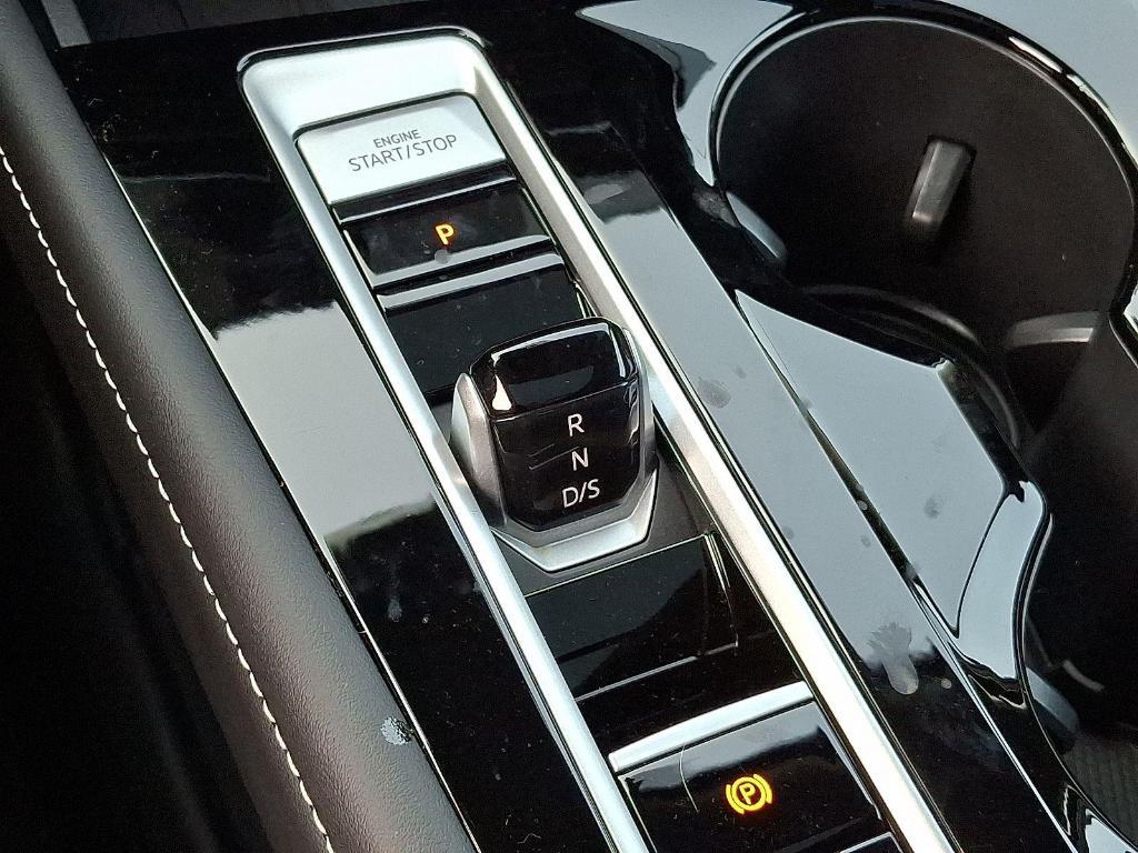new 2025 Volkswagen Atlas car, priced at $47,527