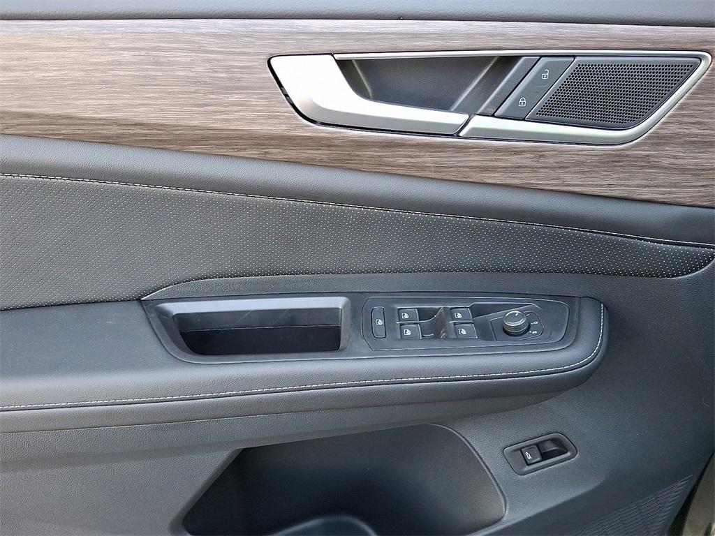 new 2025 Volkswagen Atlas car, priced at $48,206