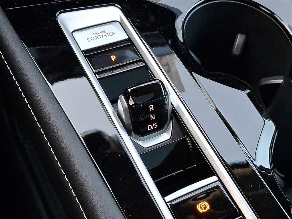 new 2025 Volkswagen Atlas car, priced at $48,206