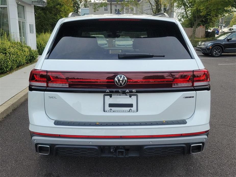 new 2024 Volkswagen Atlas car, priced at $49,069