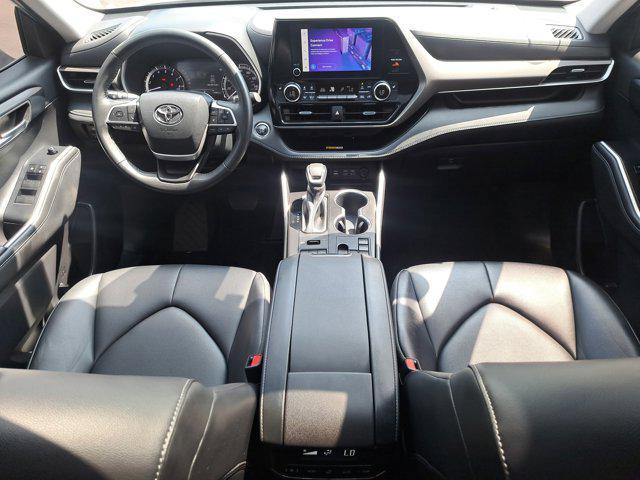used 2023 Toyota Highlander car, priced at $40,395