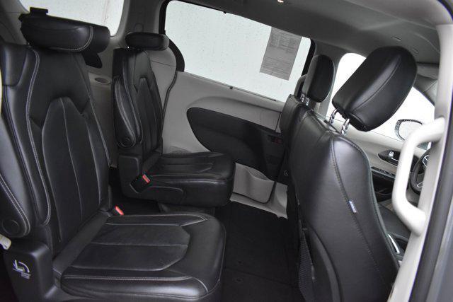 used 2022 Chrysler Pacifica car, priced at $22,000