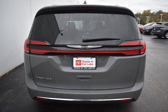 used 2022 Chrysler Pacifica car, priced at $22,000