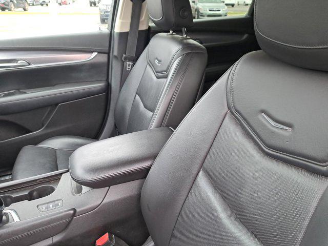 used 2018 Cadillac XT5 car, priced at $19,180
