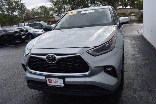 used 2021 Toyota Highlander car, priced at $29,752