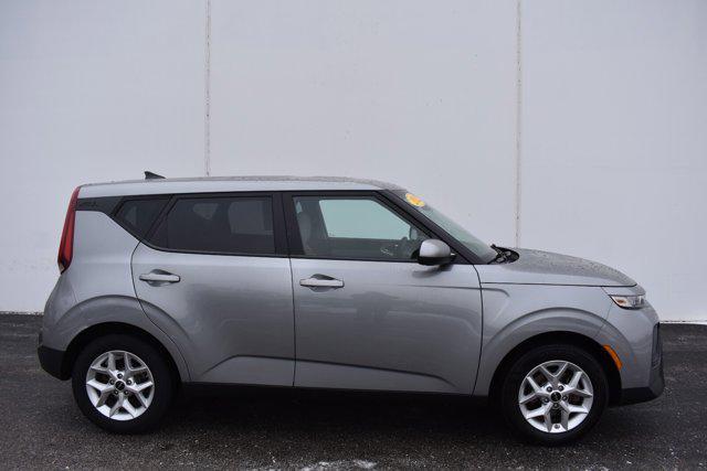 used 2022 Kia Soul car, priced at $14,887