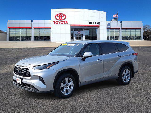 used 2022 Toyota Highlander car, priced at $30,995