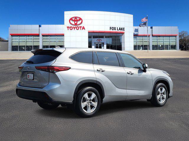 used 2022 Toyota Highlander car, priced at $30,995