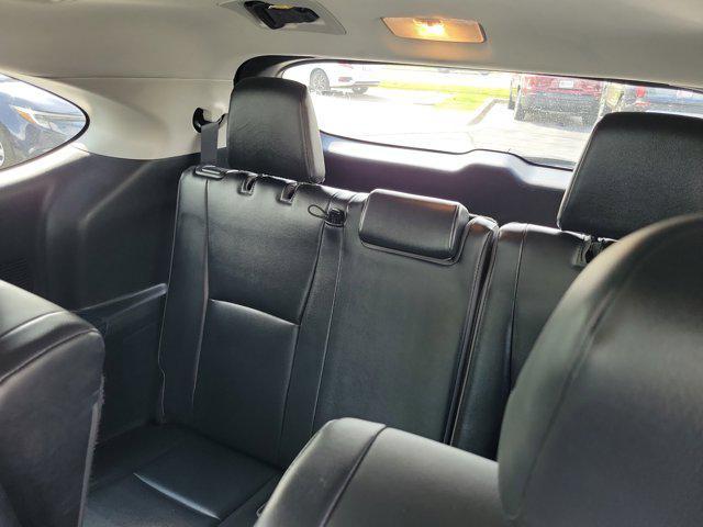 used 2021 Toyota Highlander car, priced at $33,151