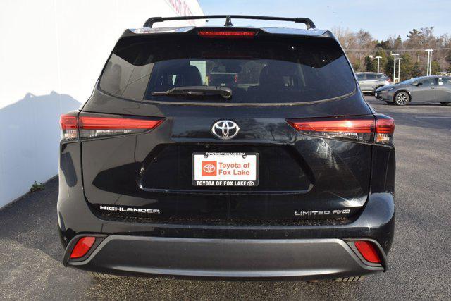used 2022 Toyota Highlander car, priced at $36,434