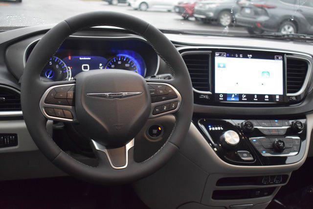 used 2022 Chrysler Pacifica car, priced at $23,000