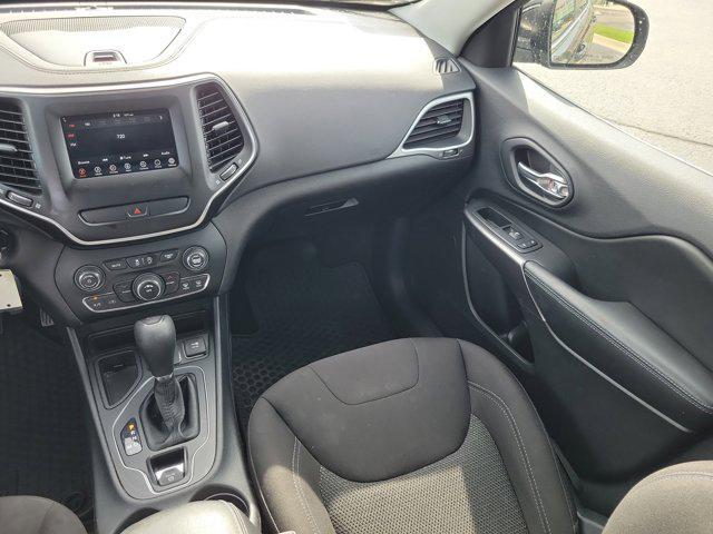 used 2019 Jeep Cherokee car, priced at $15,169