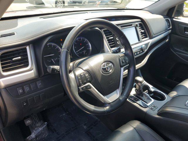 used 2018 Toyota Highlander car, priced at $27,523