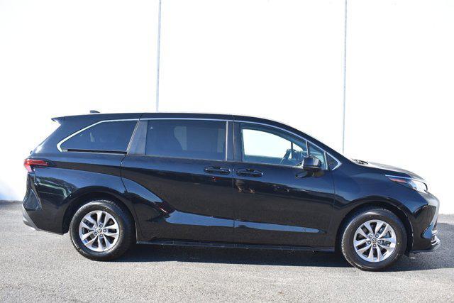 used 2022 Toyota Sienna car, priced at $35,154