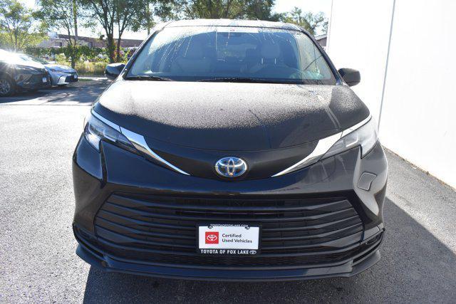 used 2022 Toyota Sienna car, priced at $35,154