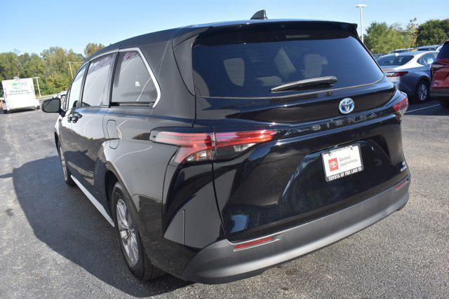 used 2022 Toyota Sienna car, priced at $35,154