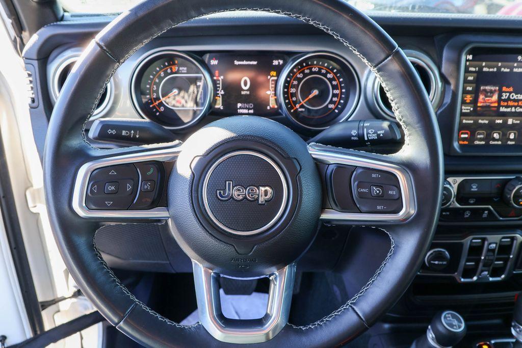 used 2022 Jeep Wrangler Unlimited car, priced at $35,495