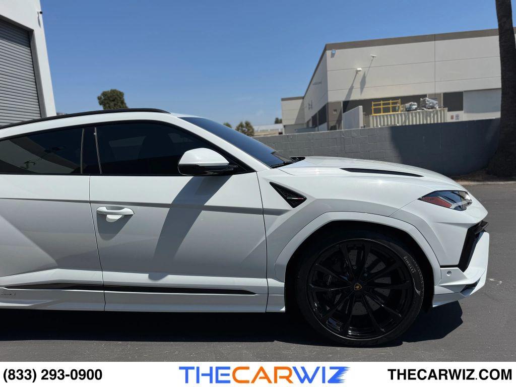 used 2023 Lamborghini Urus car, priced at $269,990