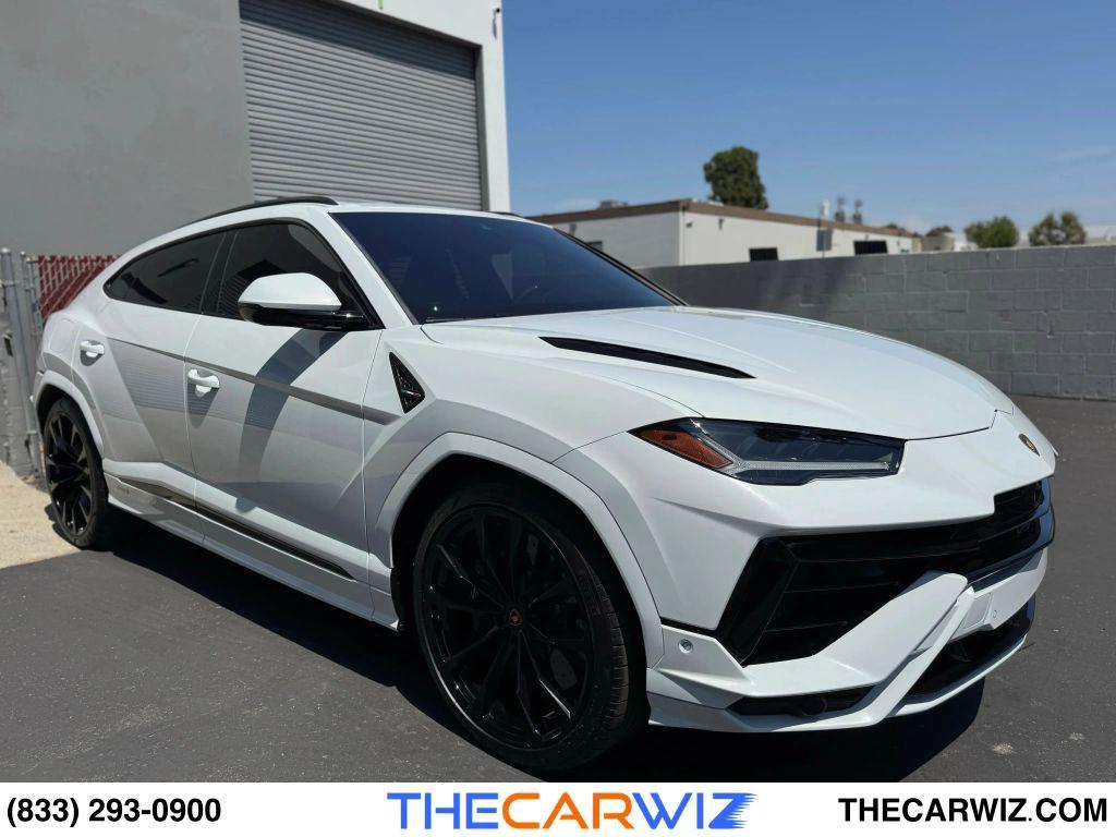 used 2023 Lamborghini Urus car, priced at $269,990