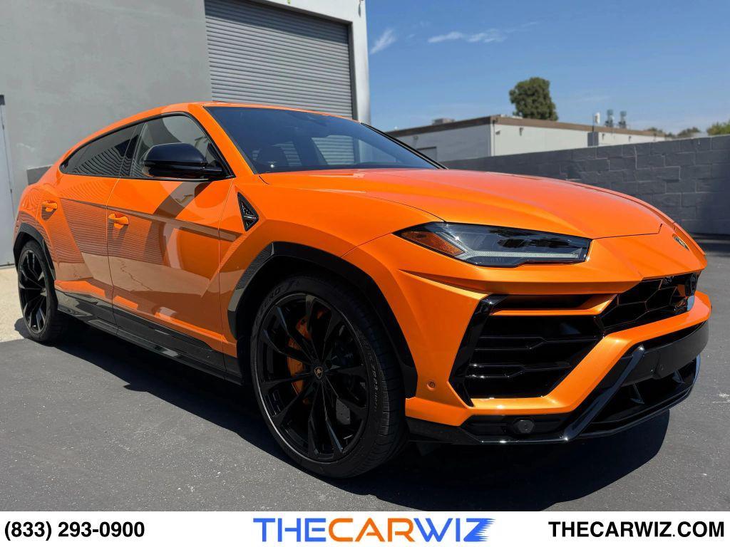 used 2022 Lamborghini Urus car, priced at $259,990