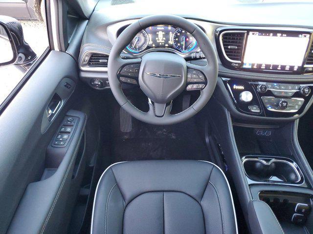new 2025 Chrysler Pacifica car, priced at $45,345