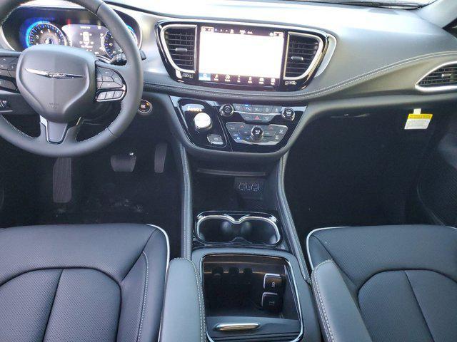 new 2025 Chrysler Pacifica car, priced at $45,345