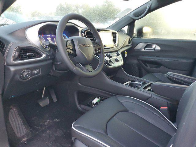 new 2025 Chrysler Pacifica car, priced at $45,345