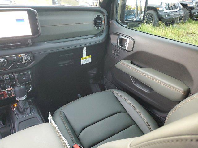 new 2025 Jeep Gladiator car, priced at $47,999