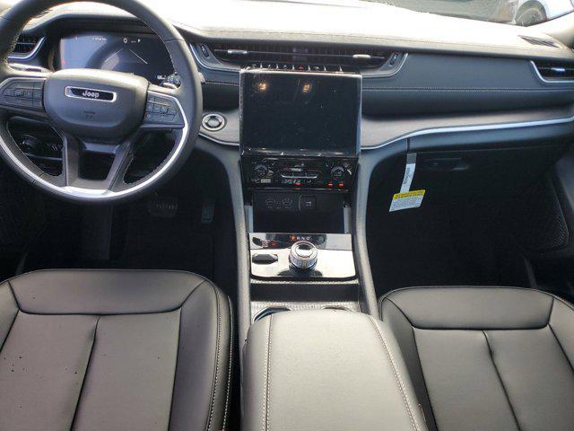 new 2025 Jeep Grand Cherokee car, priced at $38,499