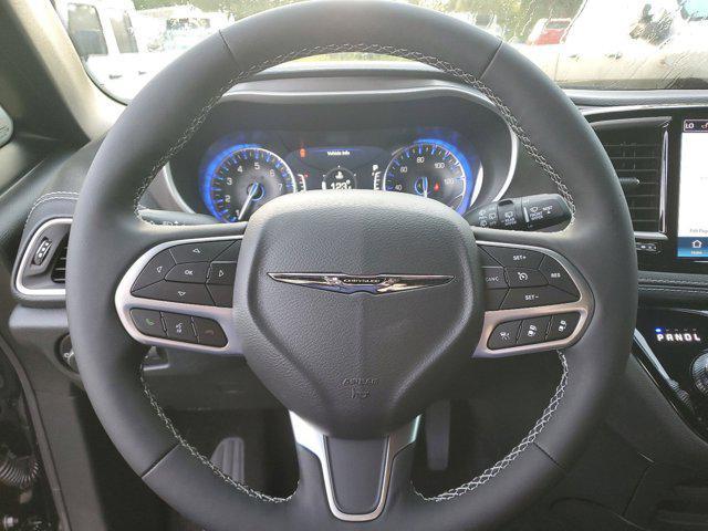 new 2025 Chrysler Pacifica car, priced at $41,725
