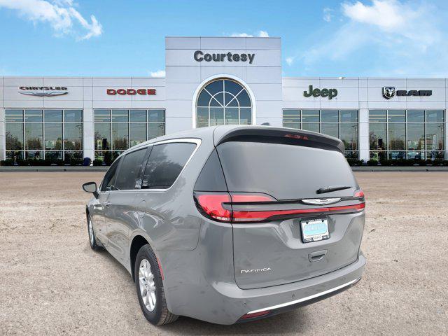 new 2025 Chrysler Pacifica car, priced at $39,535