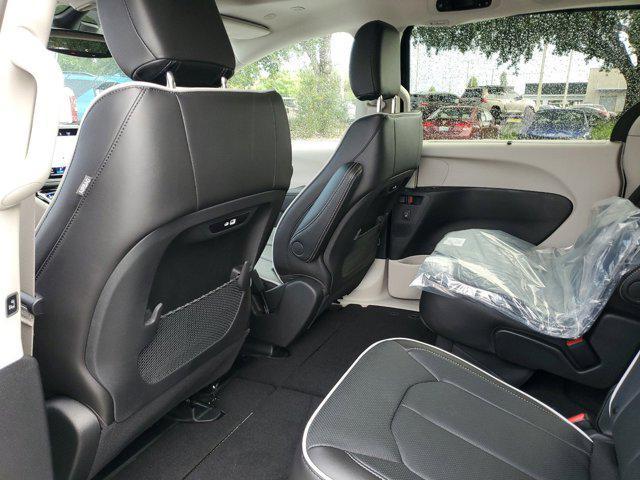 new 2024 Chrysler Pacifica car, priced at $41,465