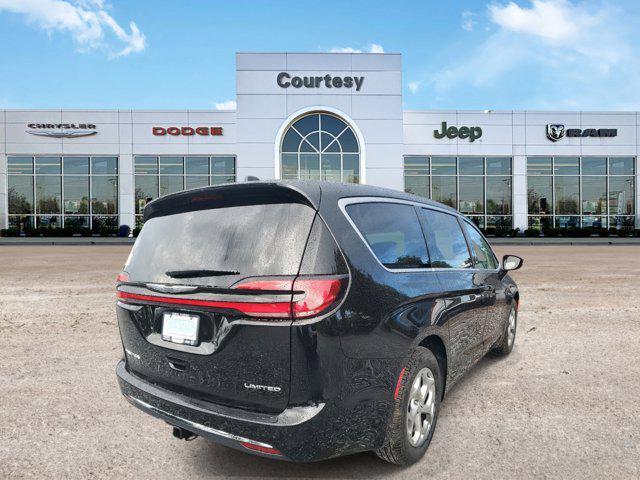 new 2024 Chrysler Pacifica car, priced at $41,465