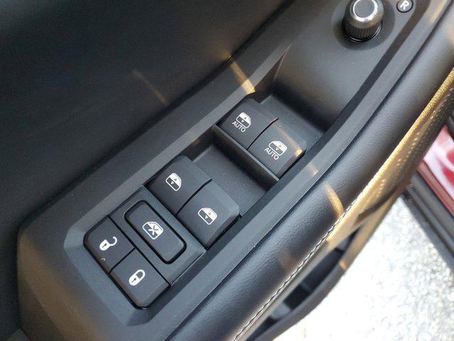 new 2025 Jeep Grand Cherokee car, priced at $33,375