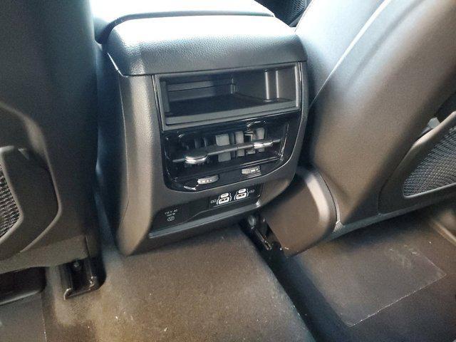 new 2025 Jeep Grand Cherokee car, priced at $33,375