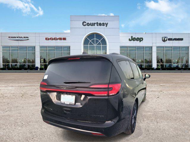 new 2026 Chrysler Pacifica car, priced at $51,405