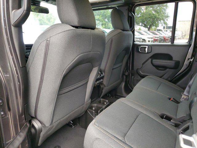 new 2025 Jeep Gladiator car, priced at $41,935