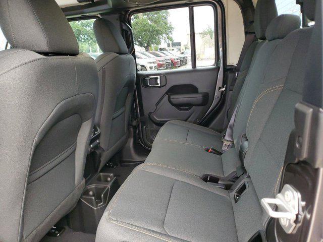 new 2025 Jeep Gladiator car, priced at $41,935
