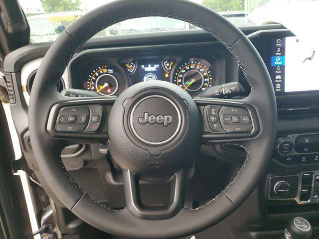 new 2025 Jeep Gladiator car, priced at $41,935