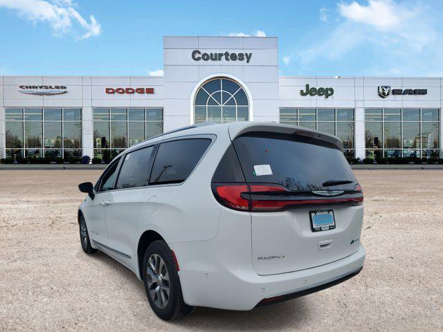 new 2025 Chrysler Pacifica car, priced at $45,155