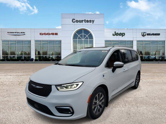 new 2025 Chrysler Pacifica car, priced at $45,155