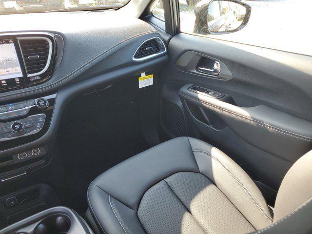 new 2025 Chrysler Pacifica car, priced at $45,215