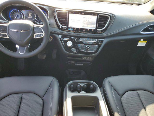 new 2025 Chrysler Pacifica car, priced at $45,215
