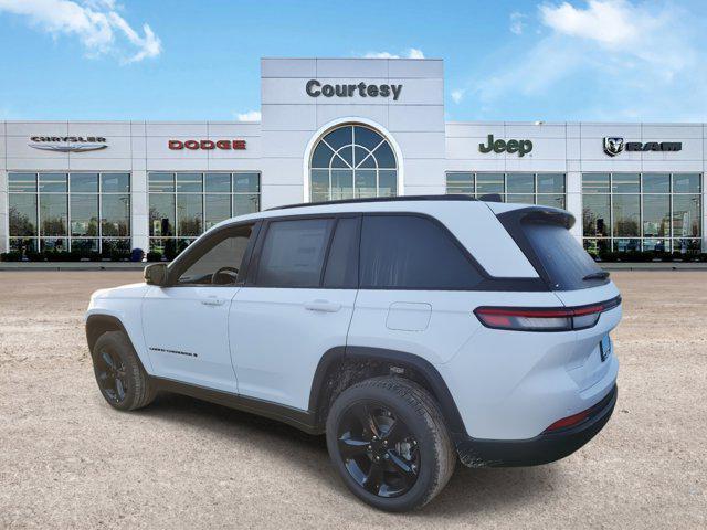 new 2025 Jeep Grand Cherokee car, priced at $45,015