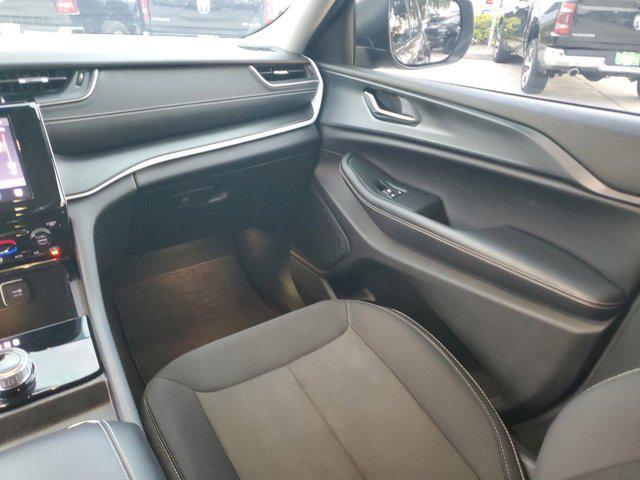 used 2024 Jeep Grand Cherokee car, priced at $30,433