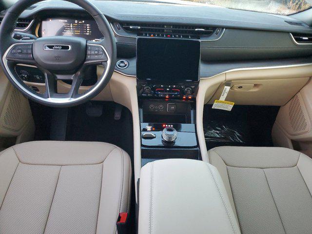 new 2025 Jeep Grand Cherokee car, priced at $46,315