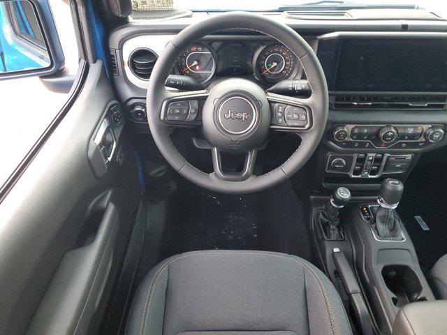 new 2025 Jeep Wrangler car, priced at $43,475