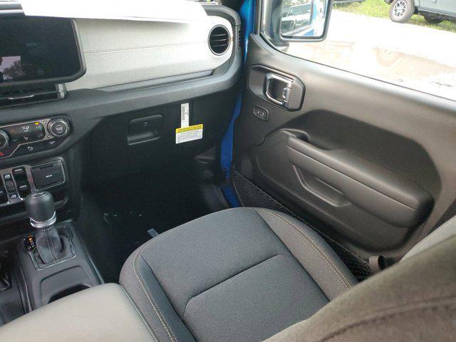new 2025 Jeep Wrangler car, priced at $43,475